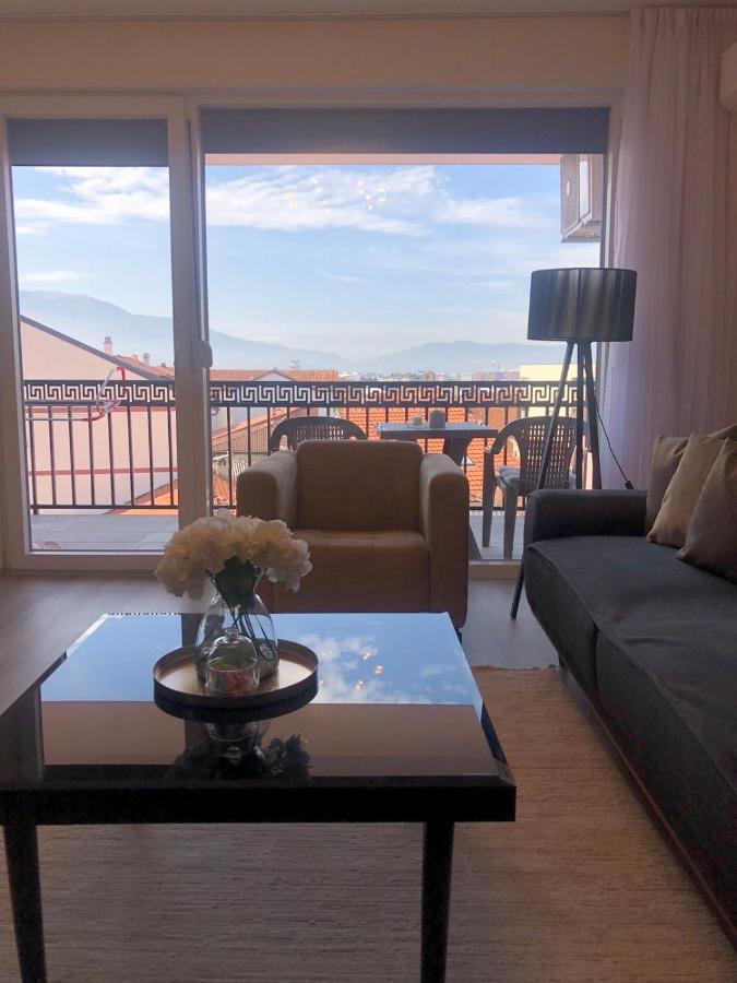 Apartment Prizreni-Free Private Parking Εξωτερικό φωτογραφία