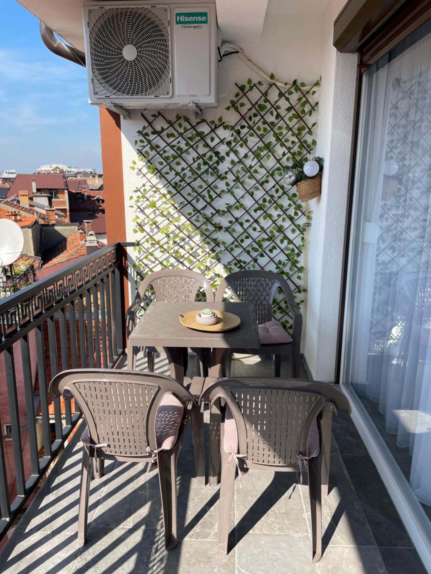 Apartment Prizreni-Free Private Parking Εξωτερικό φωτογραφία
