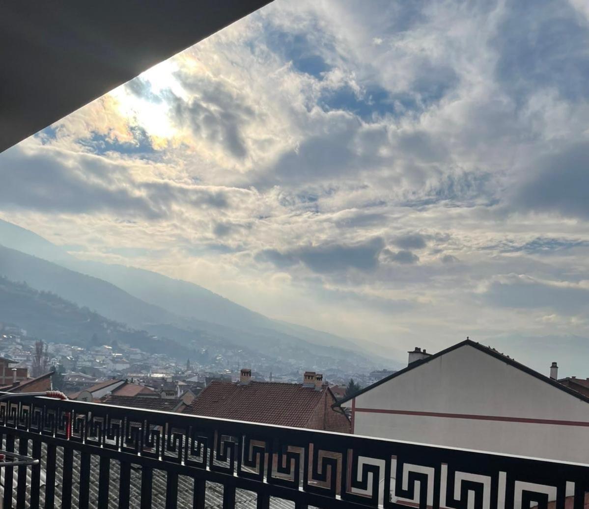 Apartment Prizreni-Free Private Parking Εξωτερικό φωτογραφία