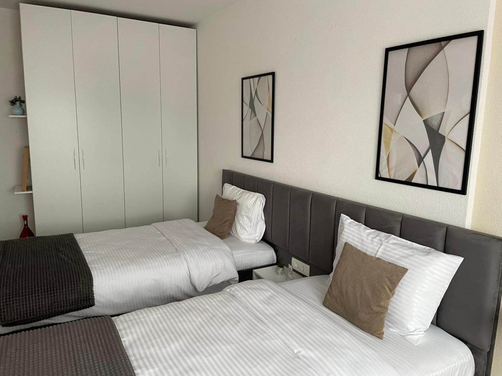 Apartment Prizreni-Free Private Parking Εξωτερικό φωτογραφία