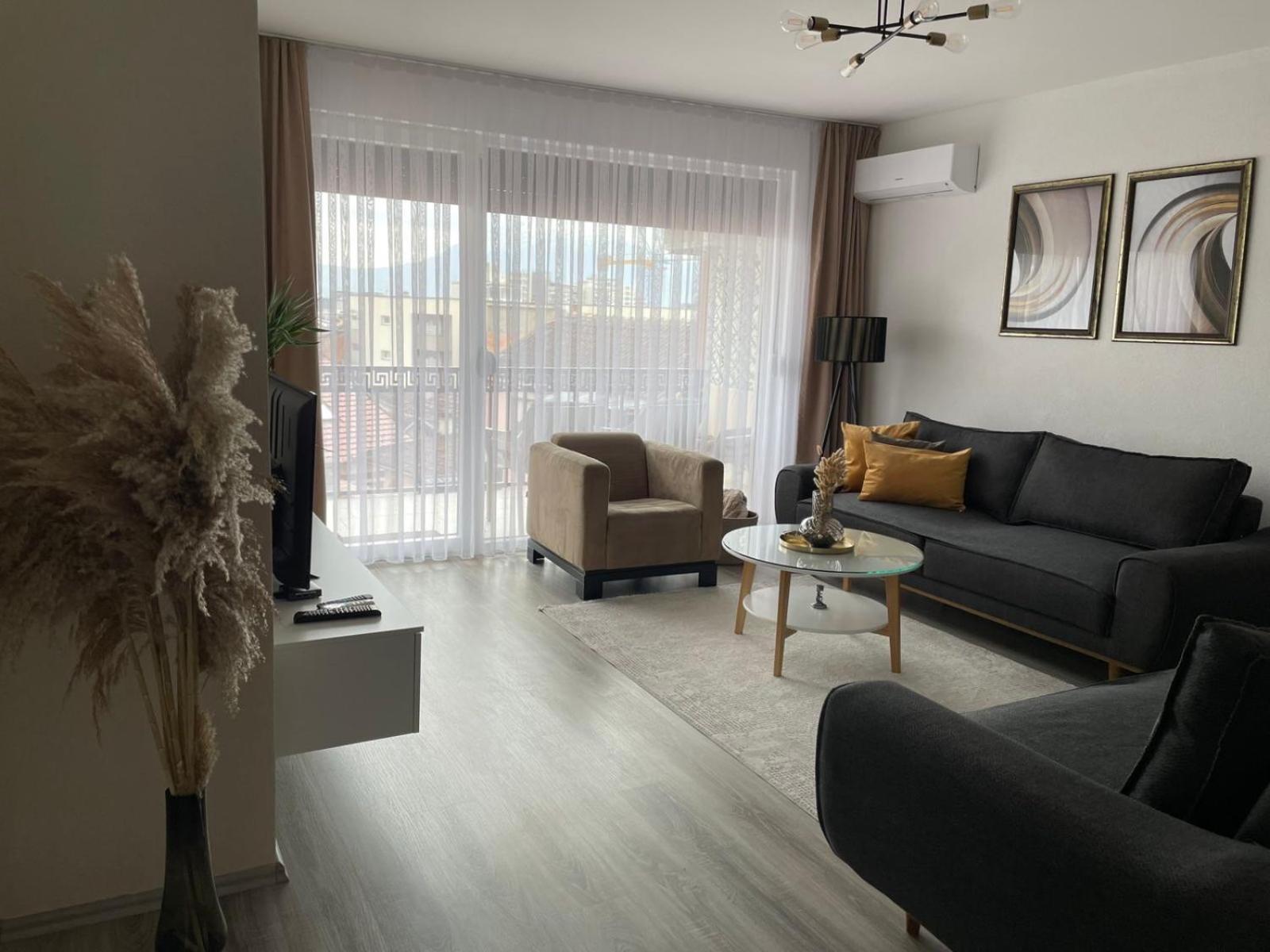 Apartment Prizreni-Free Private Parking Εξωτερικό φωτογραφία