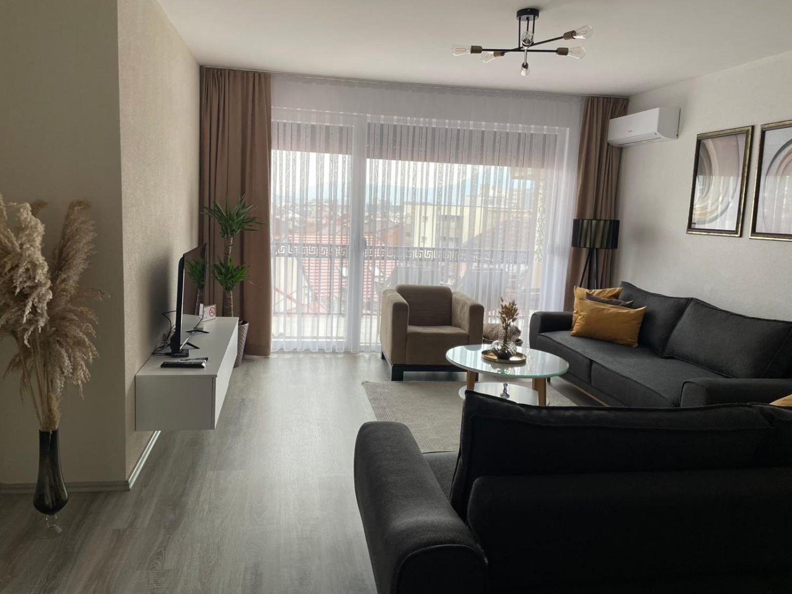 Apartment Prizreni-Free Private Parking Εξωτερικό φωτογραφία
