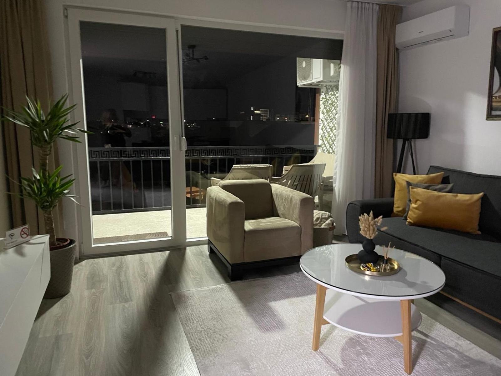 Apartment Prizreni-Free Private Parking Εξωτερικό φωτογραφία