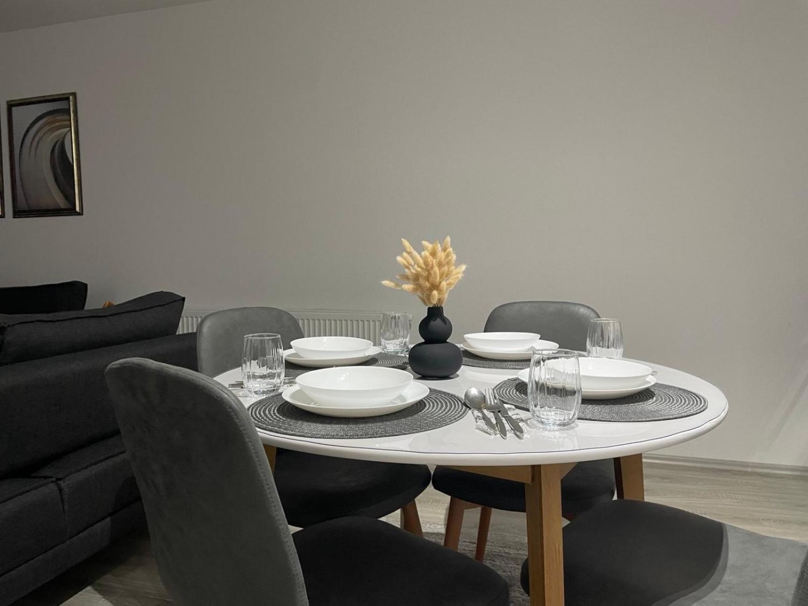 Apartment Prizreni-Free Private Parking Εξωτερικό φωτογραφία