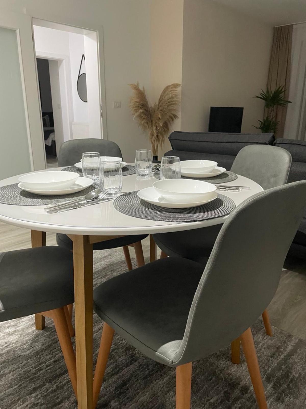 Apartment Prizreni-Free Private Parking Εξωτερικό φωτογραφία